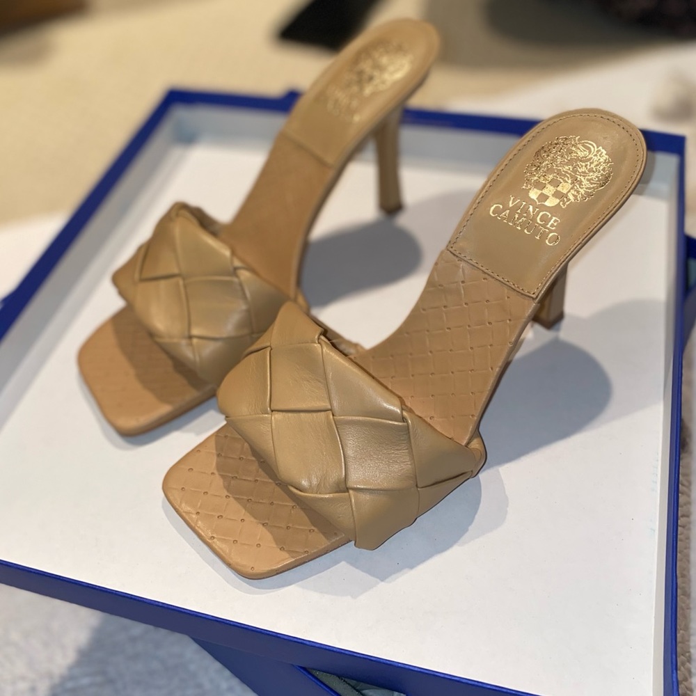 Vince Camuto